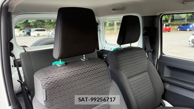Suzuki JIMNY 2018-10 8282184-5