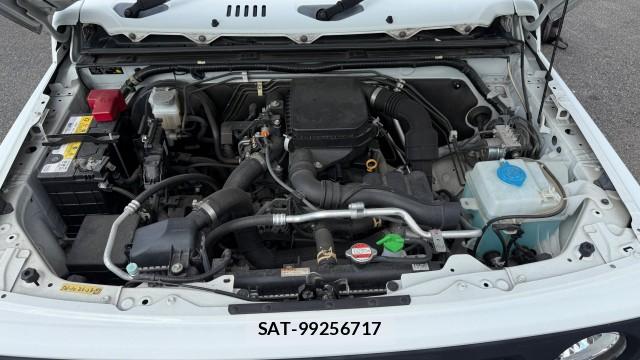 Suzuki JIMNY 2018-10 8282184-7