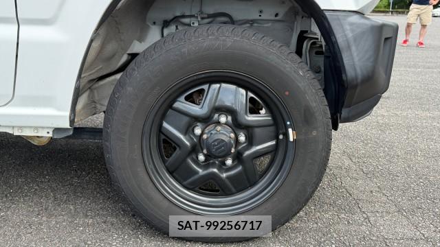 Suzuki JIMNY 2018-10 8282184-8