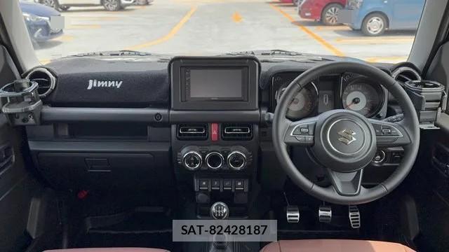Suzuki JIMNY 2025-11 8282249-2
