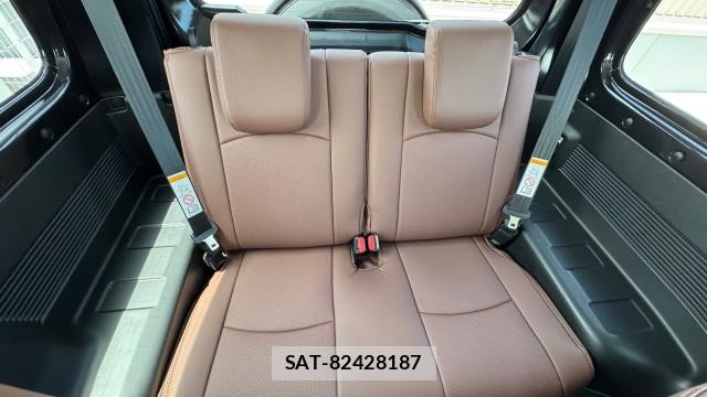 Suzuki JIMNY 2025-11 8282249-6