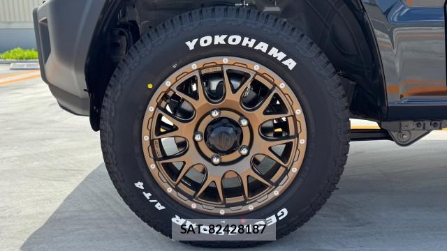 Suzuki JIMNY 2025-11 8282249-8