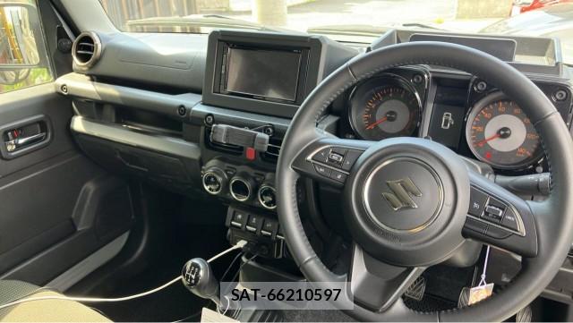 Suzuki JIMNY 2023-10 8282324-2