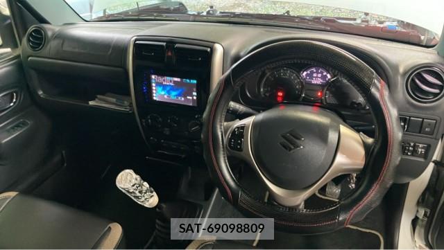 Suzuki JIMNY 2018-02 8282426-2