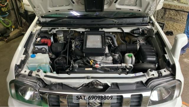 Suzuki JIMNY 2018-02 8282426-7