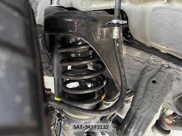 Suzuki JIMNY 2025-01 8282519-19