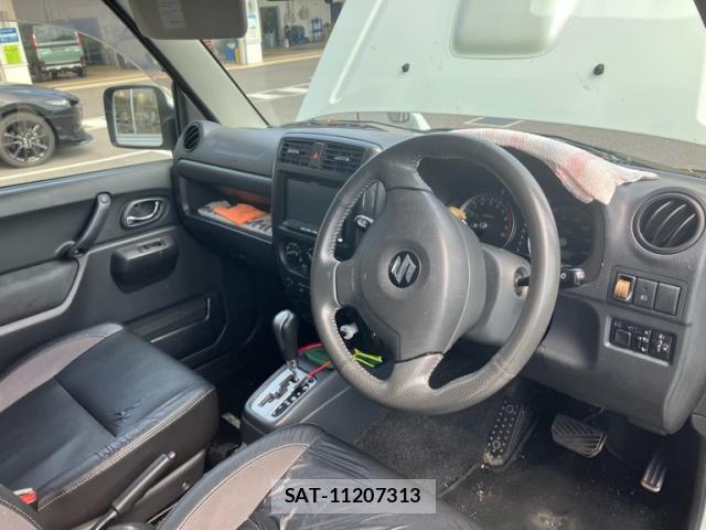 Suzuki JIMNY 2011-10 8282593-4