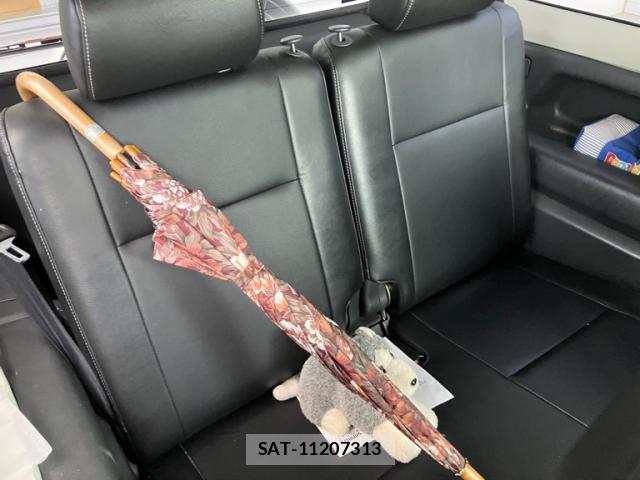 Suzuki JIMNY 2011-10 8282593-6