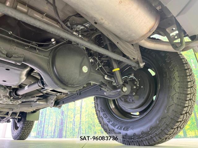 Suzuki JIMNY 2023-10 8282627-19
