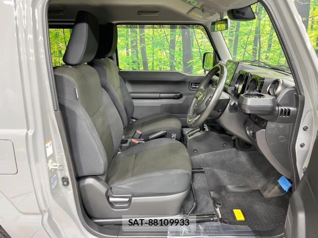 Suzuki JIMNY 2023-12 8282667-7