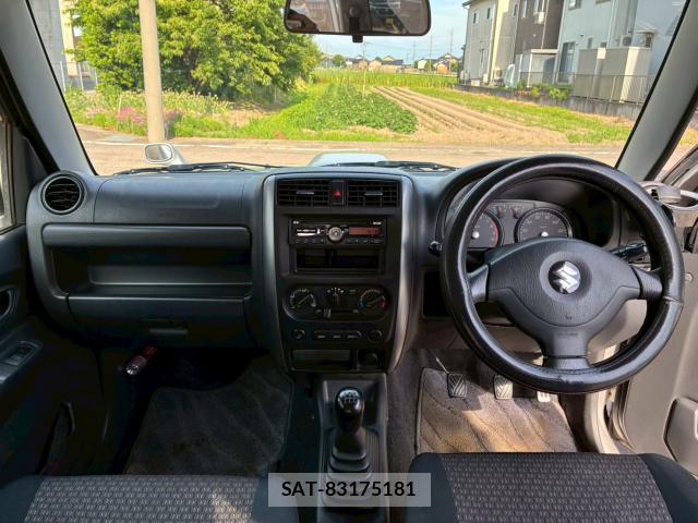 Suzuki JIMNY 2010-10 8283355-13