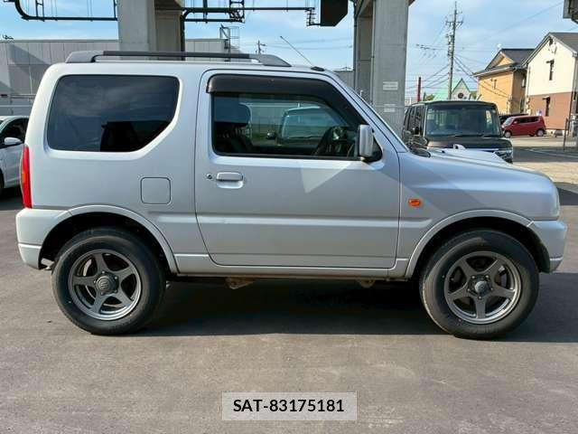 Suzuki JIMNY 2010-10 8283355-3