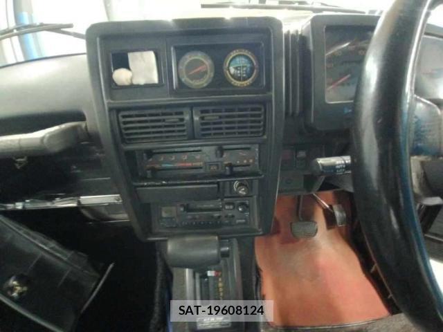 Suzuki JIMNY 1993 8284217-2