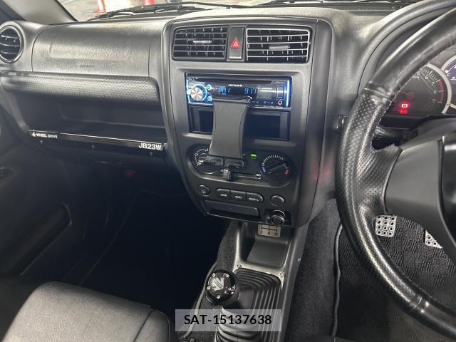 Suzuki JIMNY 2017-11 8284767-13