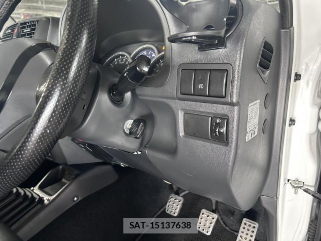 Suzuki JIMNY 2017-11 8284767-15