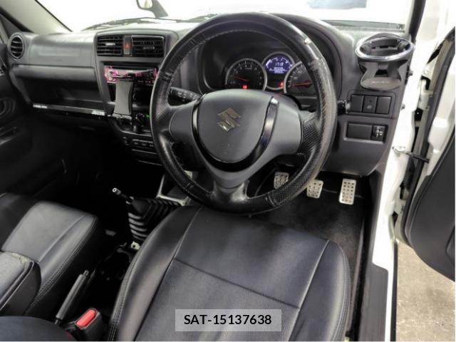 Suzuki JIMNY 2017-11 8284767-2