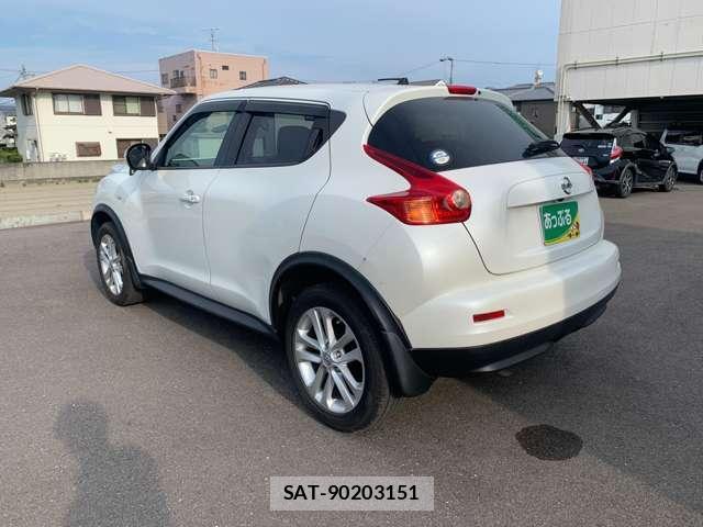 Nissan JUKE 2014-02 8280169-10