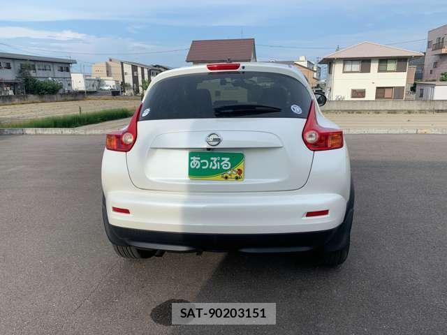 Nissan JUKE 2014-02 8280169-9