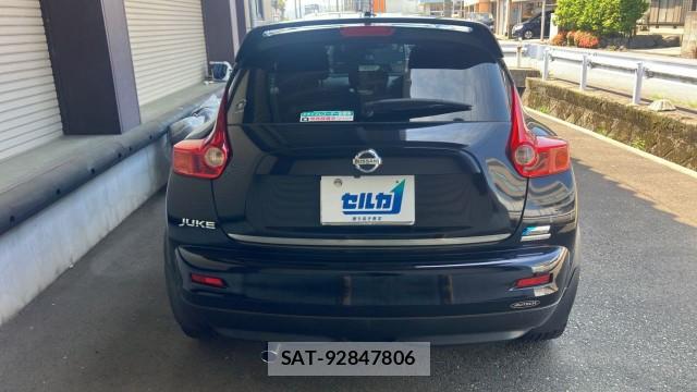 Nissan JUKE 2012-02 8280744-1