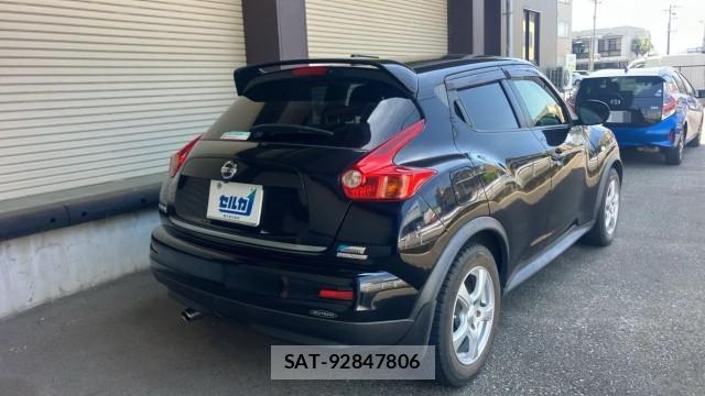 Nissan JUKE 2012-02 8280744-12