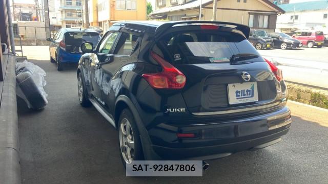 Nissan JUKE 2012-02 8280744-13