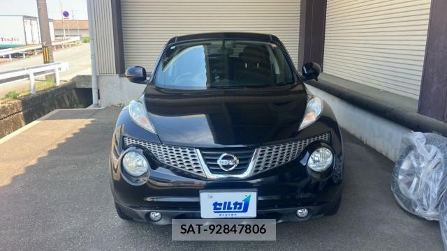 Nissan JUKE 2012-02 8280744-9