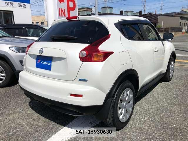 Nissan JUKE 2014-07 8283214-15