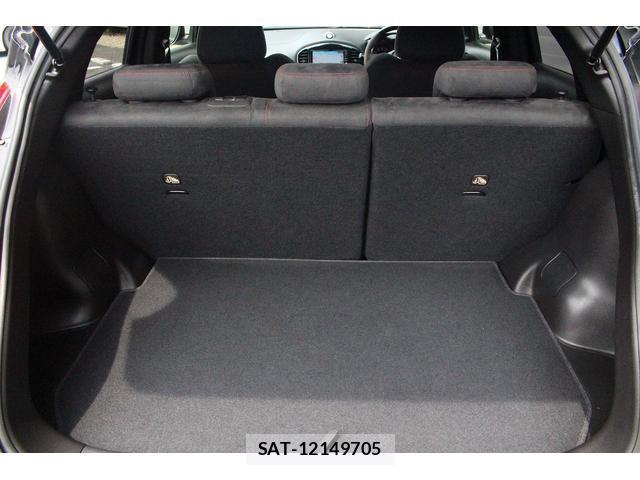 Nissan JUKE 2013-02 8284794-9