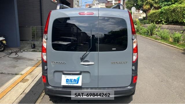 Renault KANGOO 2021-12 8282106-1