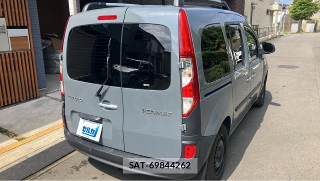 Renault KANGOO 2021-12 8282106-12