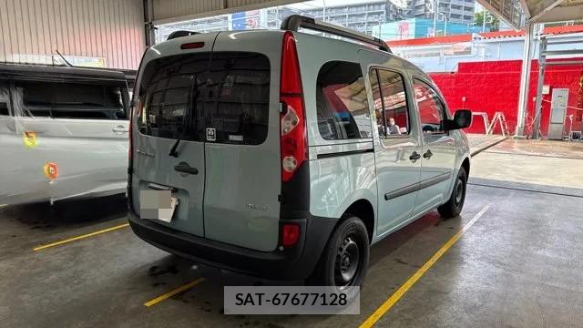 Renault KANGOO 2010-04 8282374-6