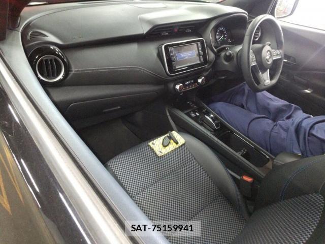 Nissan KICKS 2022-09 8278898-2