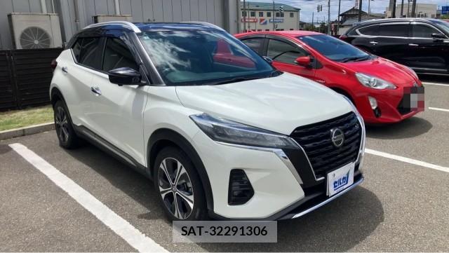 Nissan KICKS 2021-12 8280889-11