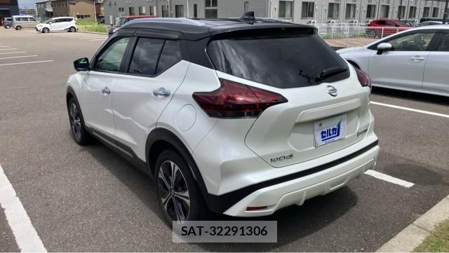 Nissan KICKS 2021-12 8280889-13