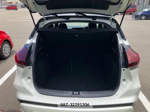 Nissan KICKS 2021-12 8280889-17