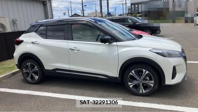 Nissan KICKS 2021-12 8280889-3