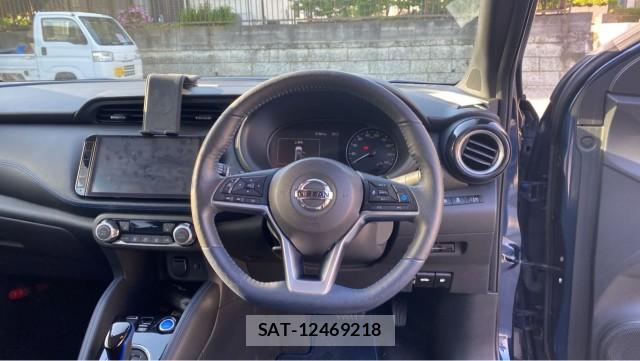 Nissan KICKS 2021-06 8280945-16