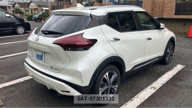 Nissan KICKS 2022-02 8281645-12