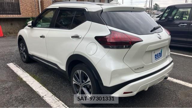 Nissan KICKS 2022-02 8281645-13