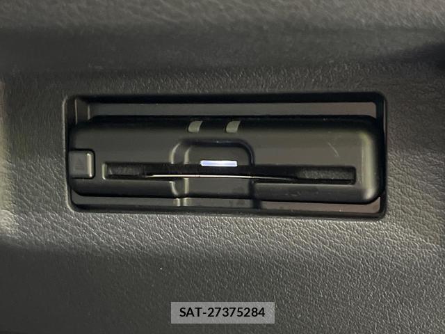 Nissan KICKS 2023-01 8283813-7