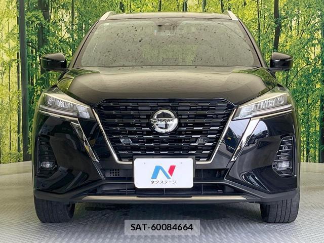 Nissan KICKS 2023-10 8284912-13