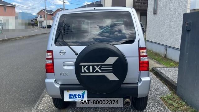 Nissan KIX 2010-03 8282109-1