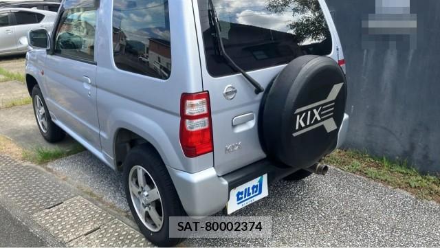 Nissan KIX 2010-03 8282109-13