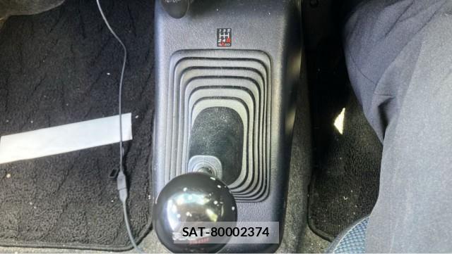 Nissan KIX 2010-03 8282109-14