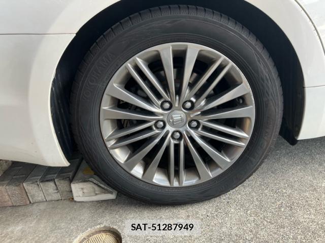 Toyota KLUGER HYBRID 2013-02 8279664-13