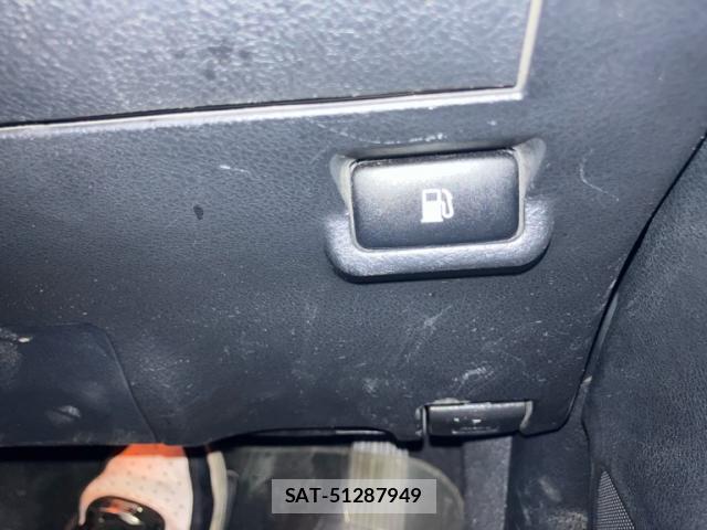 Toyota KLUGER HYBRID 2013-02 8279664-19