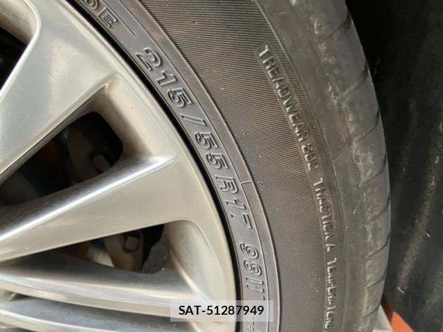 Toyota KLUGER HYBRID 2013-02 8279664-4