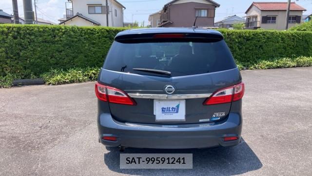 Nissan LAFESTA 2011-11 8282045-1
