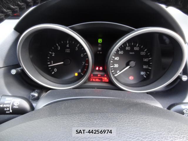 Nissan LAFESTA 2013-07 8282944-18