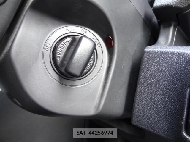 Nissan LAFESTA 2013-07 8282944-19